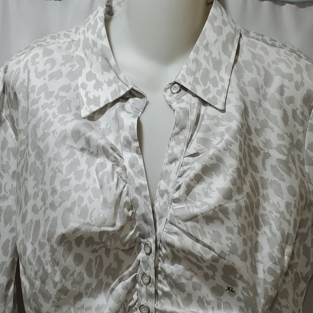 New York & Company White and Light Gray Leopard Print Button-Down Shirt - Picture 2 of 8